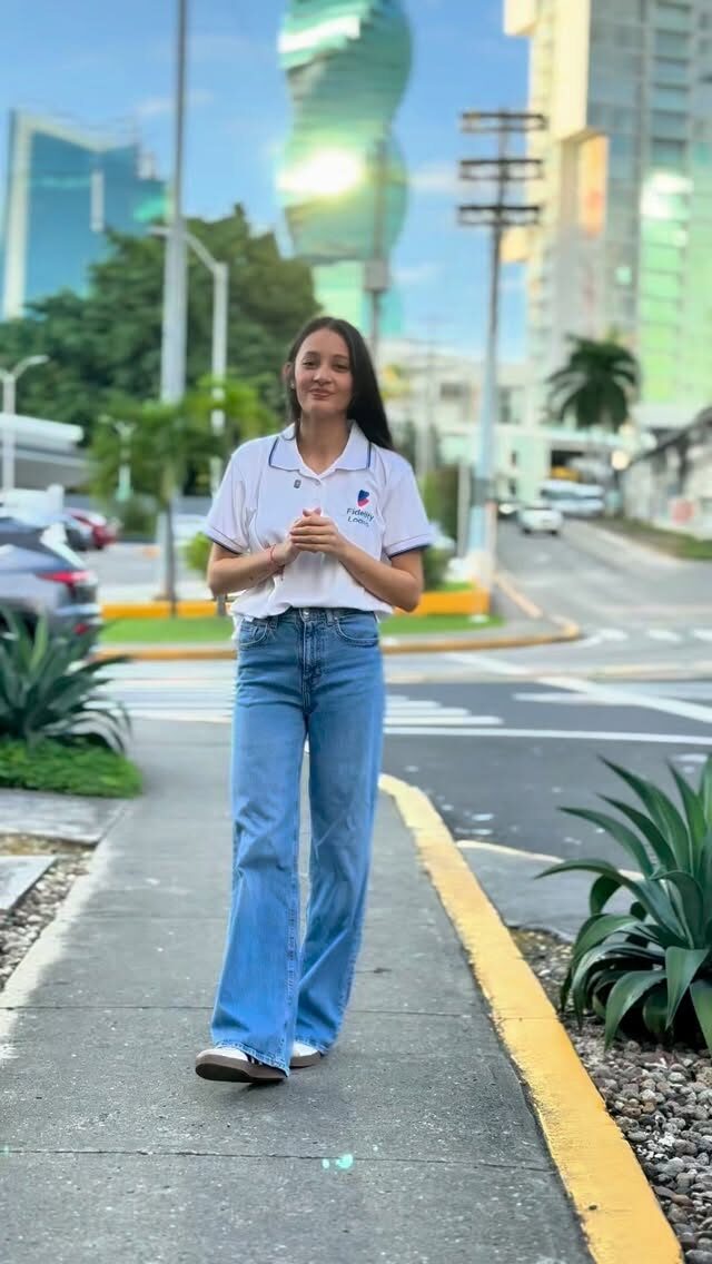Instagram post from fidelityloanspanama. This post is in position 5.